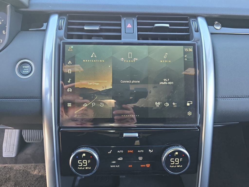 New 2026 Land Rover Discovery S AWD/4WD image 22