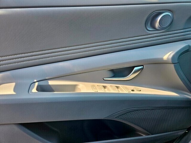 Certified 2026 Hyundai Elantra Sport FWD image 11