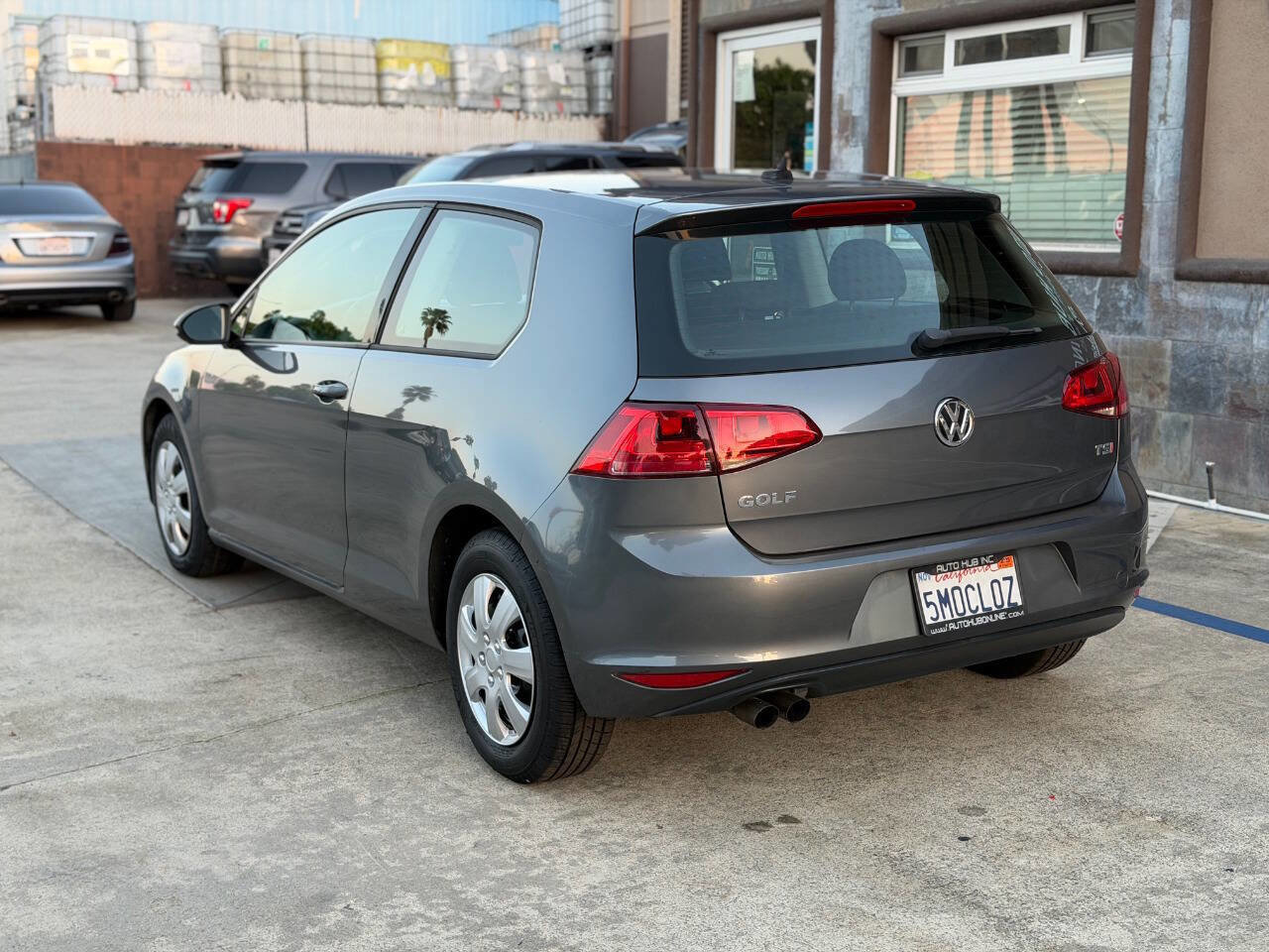 Used 2015 Volkswagen Golf Launch Edition image 8
