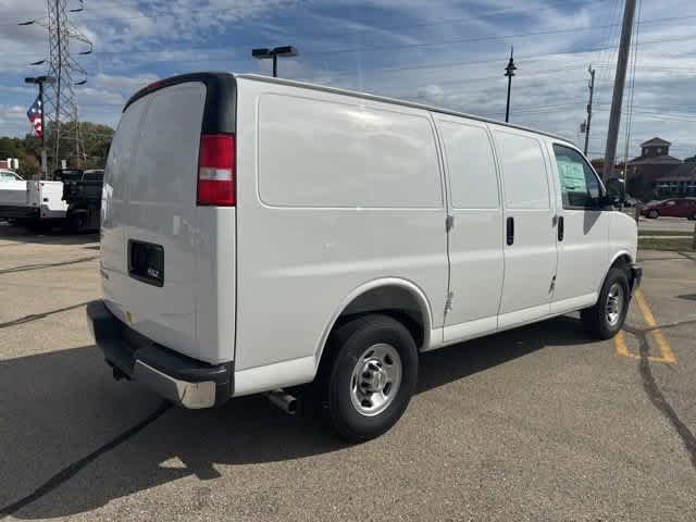 New 2025 Chevrolet Express 3500 w/ Driver Convenience Package RWD image 9