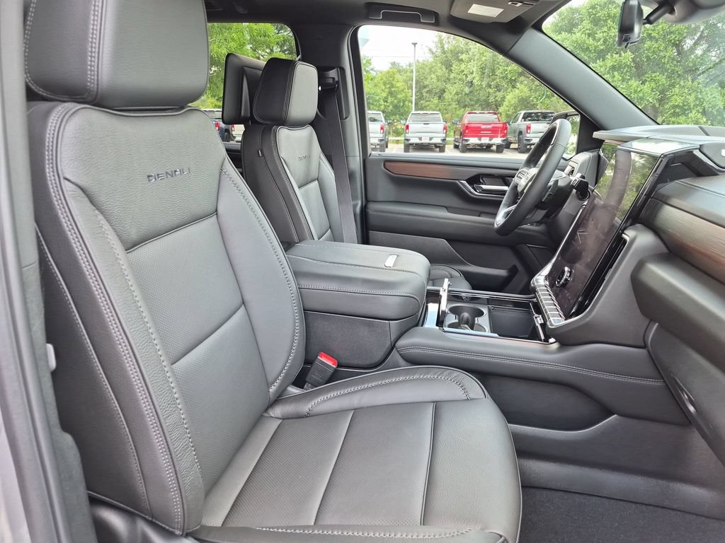 New 2026 GMC Yukon XL Denali w/ Denali Reserve Package AWD/4WD image 44