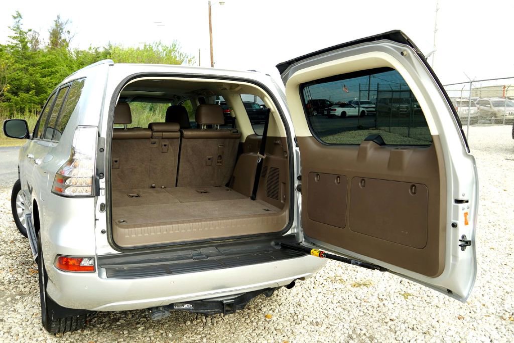 Used 2017 Lexus GX 460 image 33