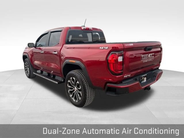 Used 2024 GMC Canyon Denali image 11