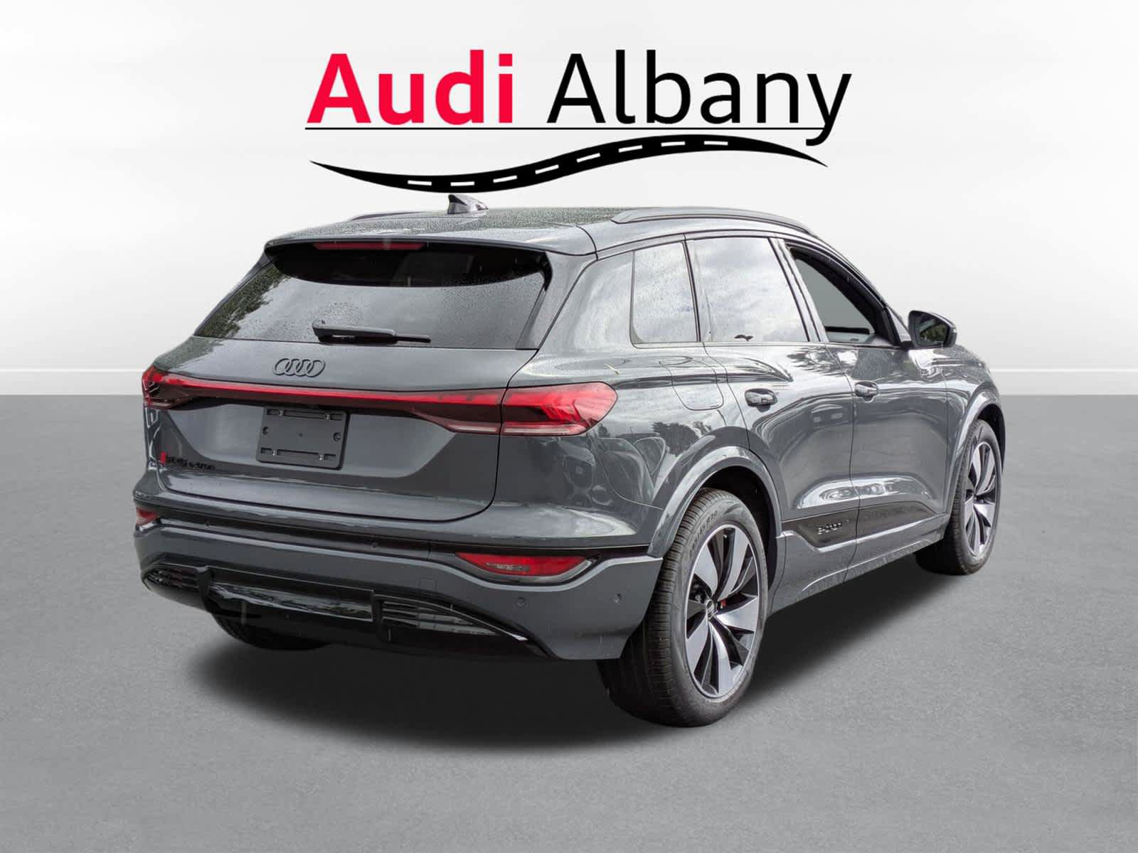 New 2027 Audi SQ6 e-tron Premium Plus AWD/4WD image 5