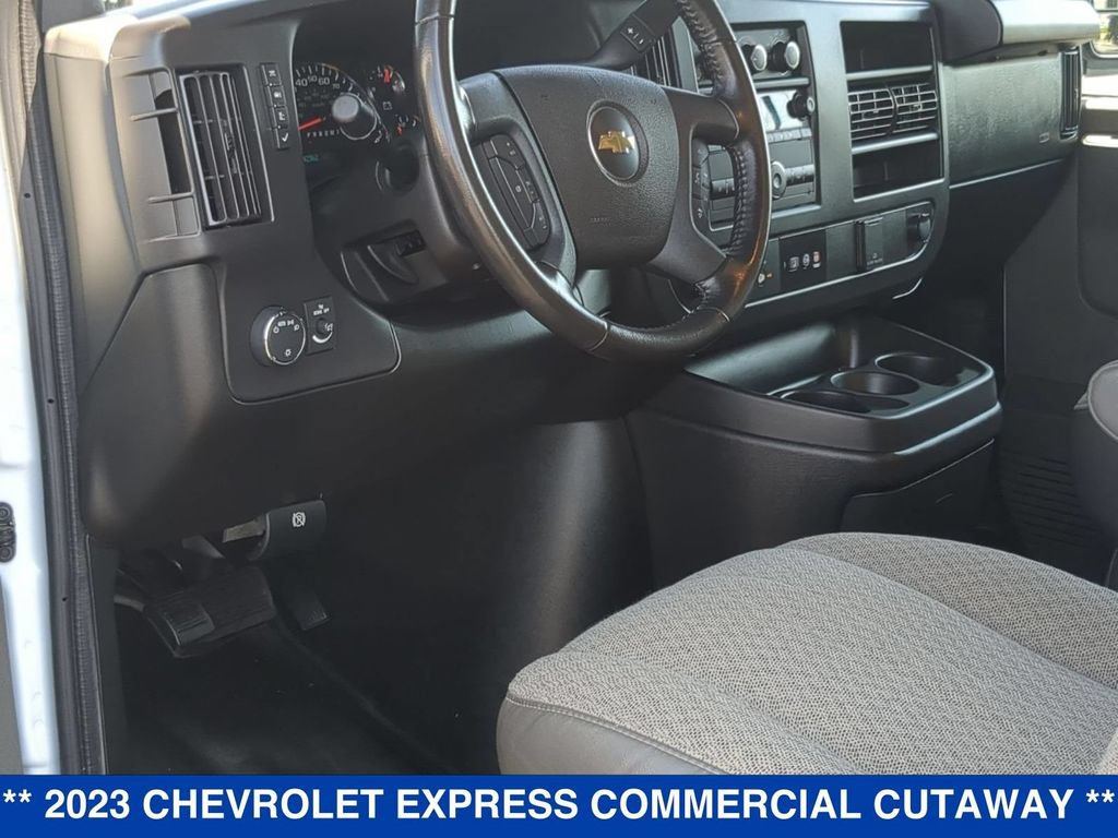 Used 2023 Chevrolet Express 3500 w/ Power Convenience Package RWD image 11