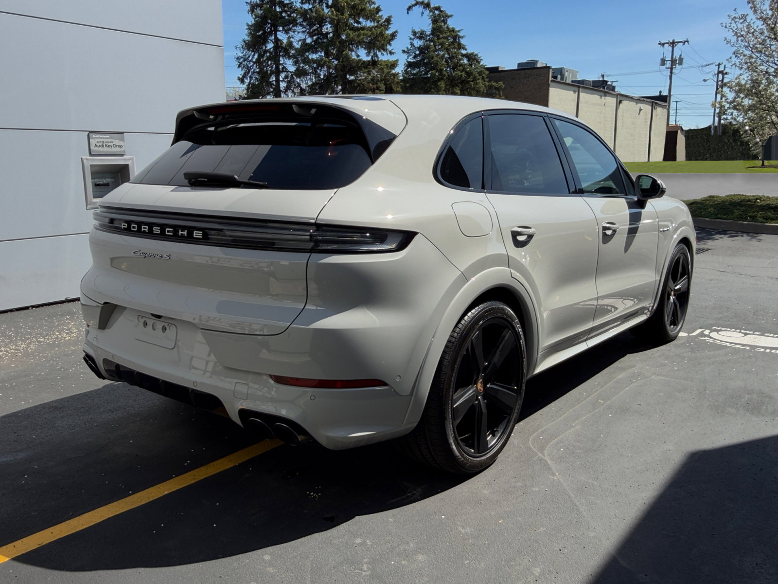 Used 2026 Porsche Cayenne S AWD/4WD image 13