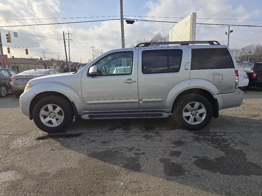 Used 2011 Nissan Pathfinder SV w/ Protection Pkg image 7