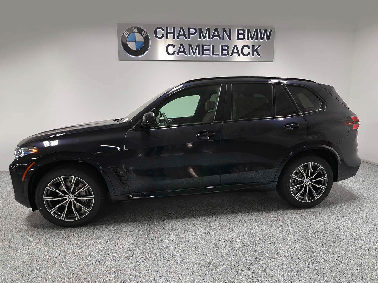 Used 2026 BMW X5 xDrive40i AWD/4WD image 3