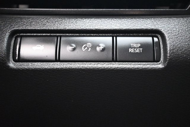 Used 2023 Nissan Altima 2.5 SR w/ SR Premium Package FWD image 23