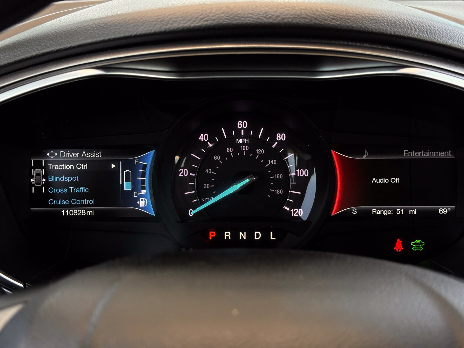 Used 2019 Ford Fusion SE FWD image 30
