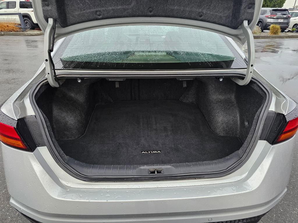 Used 2023 Nissan Altima 2.5 SR FWD image 11