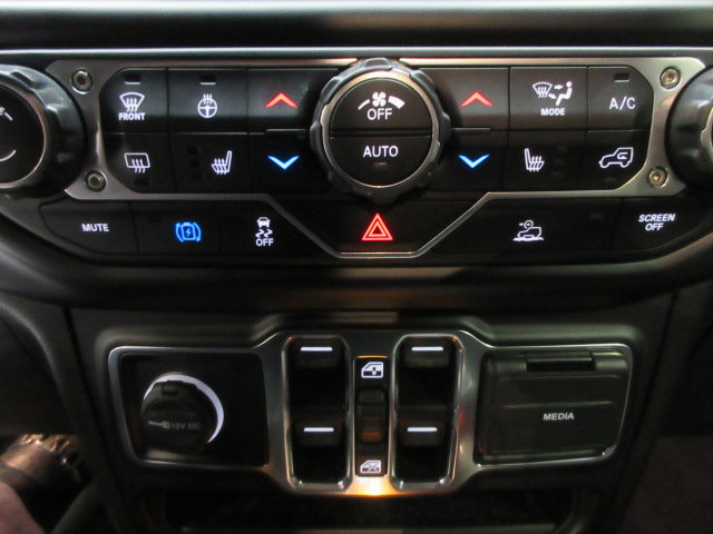 Used 2021 Jeep Wrangler Unlimited Sahara w/ Cold Weather Group image 40