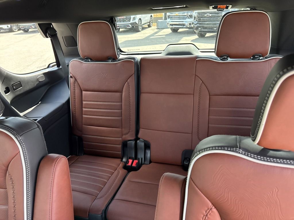 Used 2023 GMC Yukon Denali Ultimate image 15