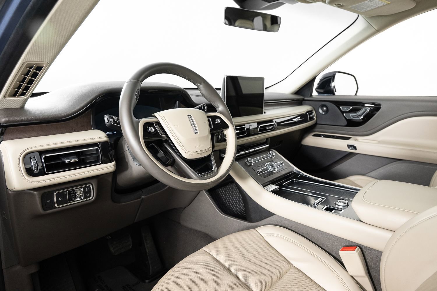 Used 2021 Lincoln Aviator Reserve w/ Class IV Trailer Tow Package image 12