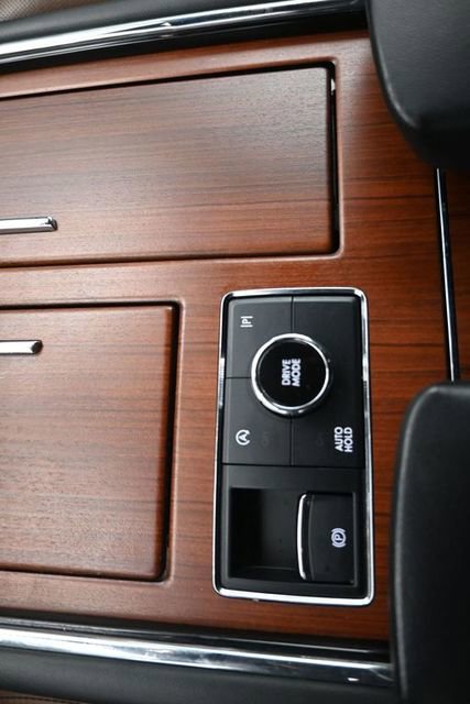 Certified 2023 Lincoln Navigator Reserve AWD/4WD image 19