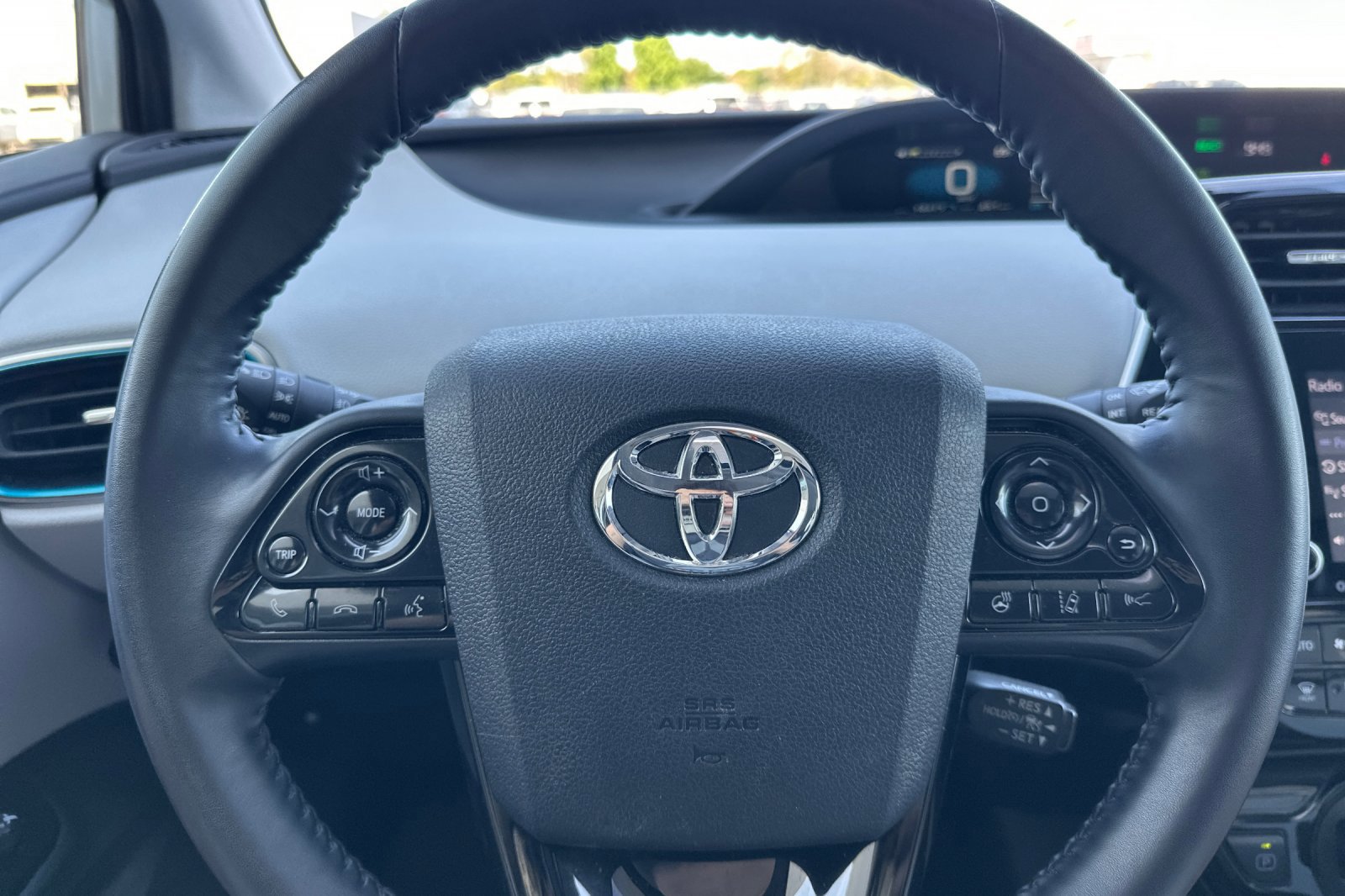 Certified 2022 Toyota Prius XLE w/ Premium Convenience Package FWD image 23