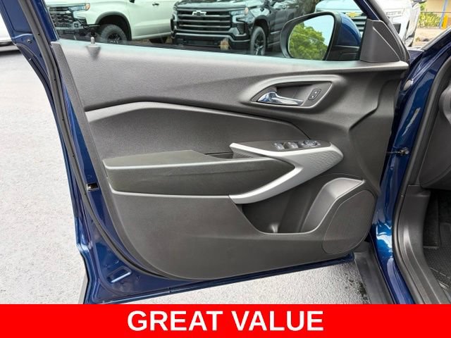 Certified 2024 Chevrolet Trax LS w/ LS Convenience Package FWD image 12