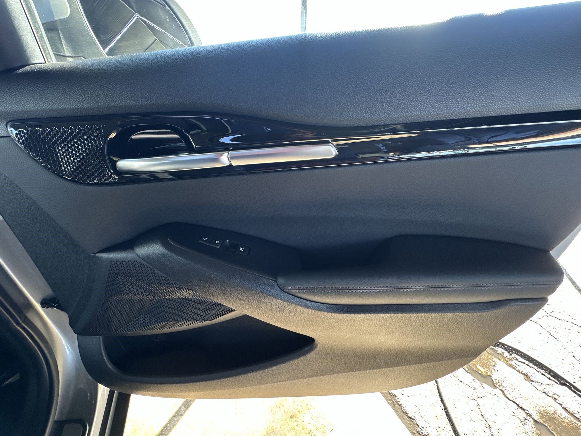 Used 2023 Kia Seltos S w/ Navigation Package image 29