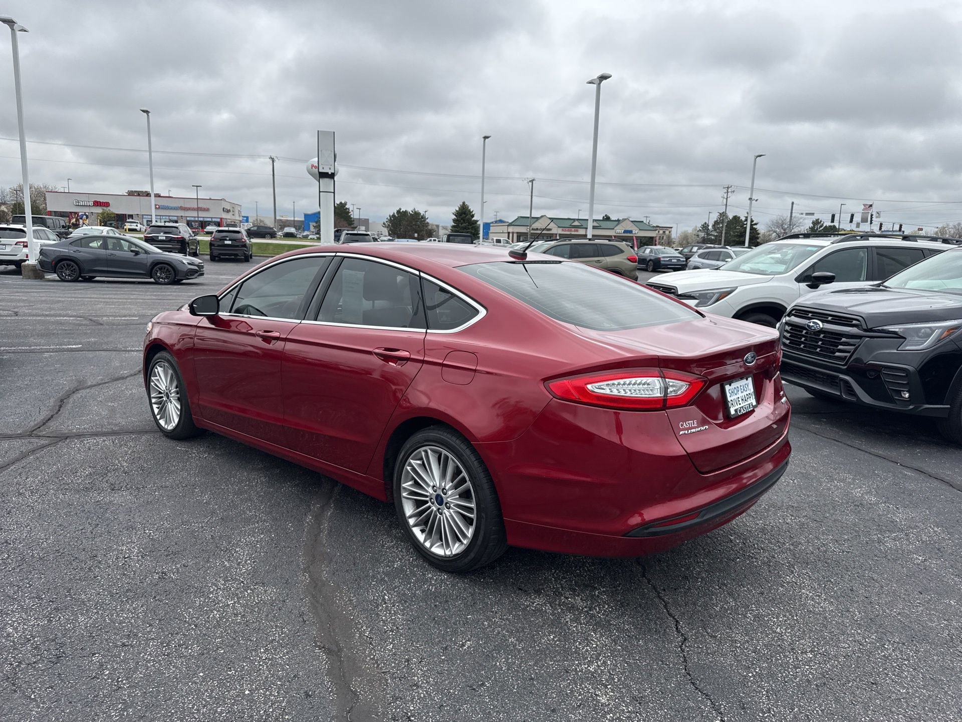 Used 2016 Ford Fusion SE w/ Equipment Group 202A image 3