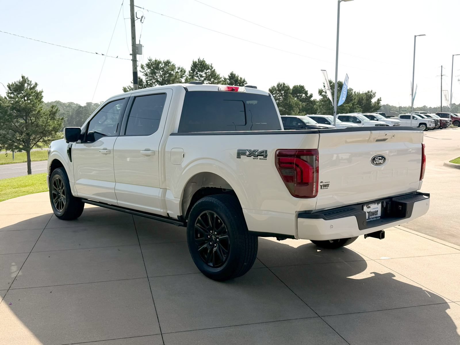 Used 2024 Ford F150 Platinum w/ FX4 Off-Road Package AWD/4WD image 4