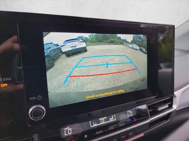 Used 2026 Toyota Sienna LE FWD image 23