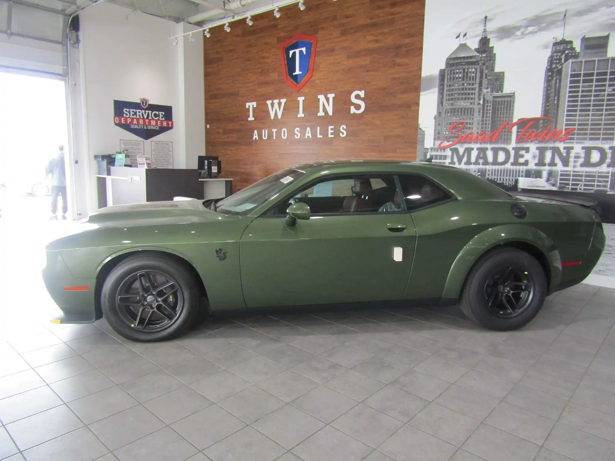 Used 2023 Dodge Challenger SRT Hellcat Redeye RWD image 1