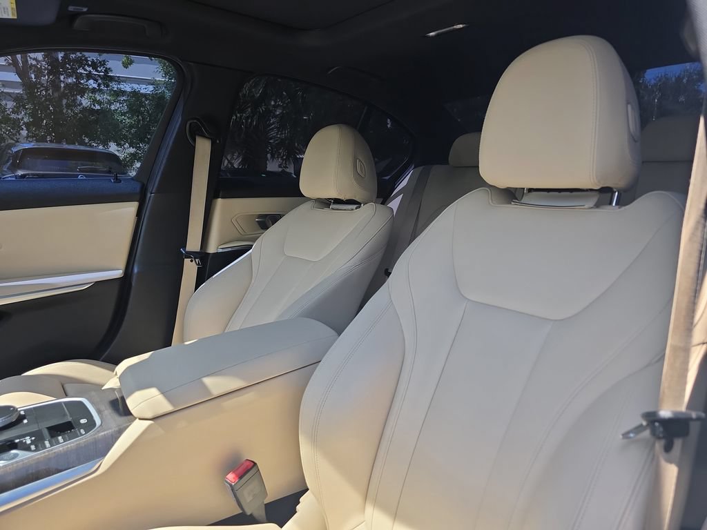 Used 2020 BMW 330i Sedan w/ Convenience Package RWD image 27