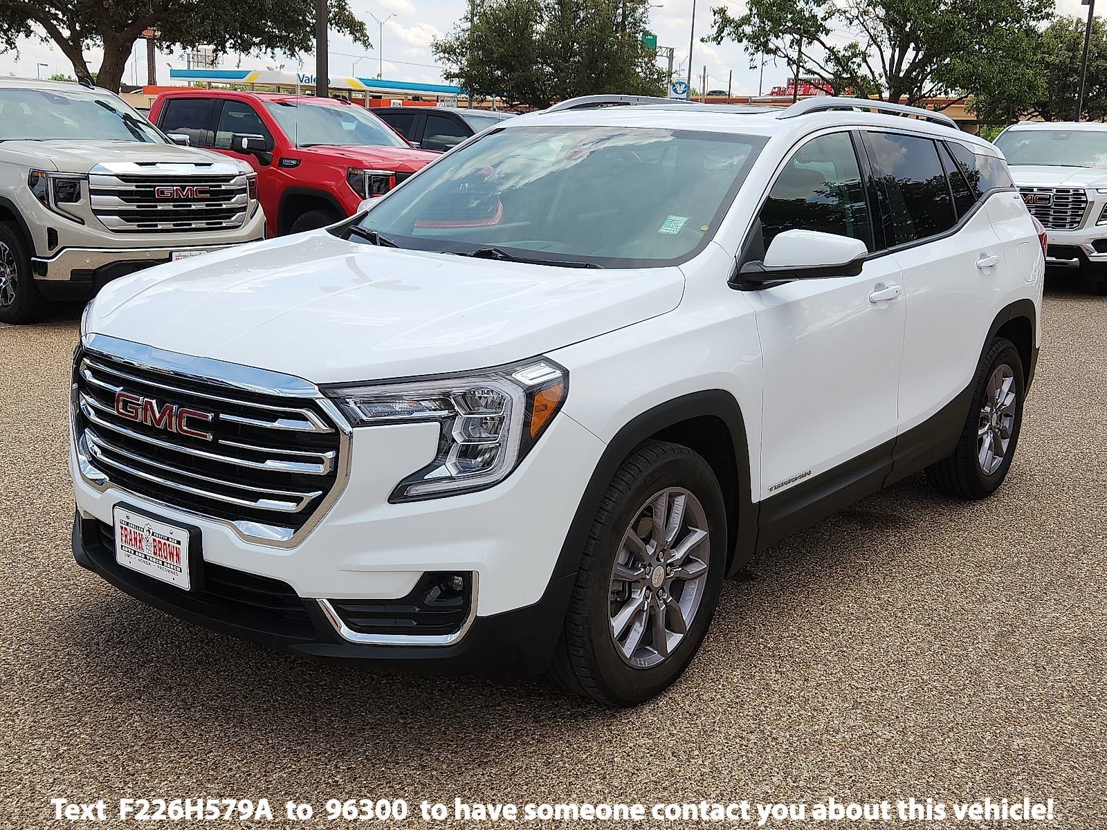 Used 2023 GMC Terrain SLT w/ Infotainment Package II FWD image 1