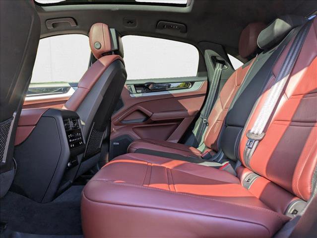 Used 2024 Porsche Cayenne S image 19