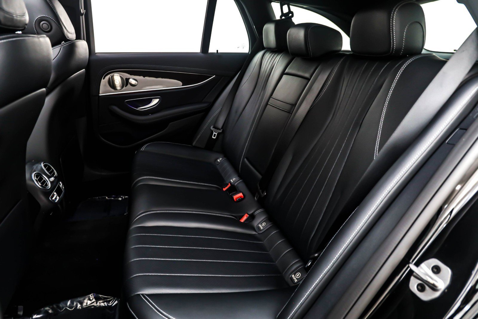 Certified 2022 Mercedes-Benz E 450 4MATIC All-Terrain Wagon image 9