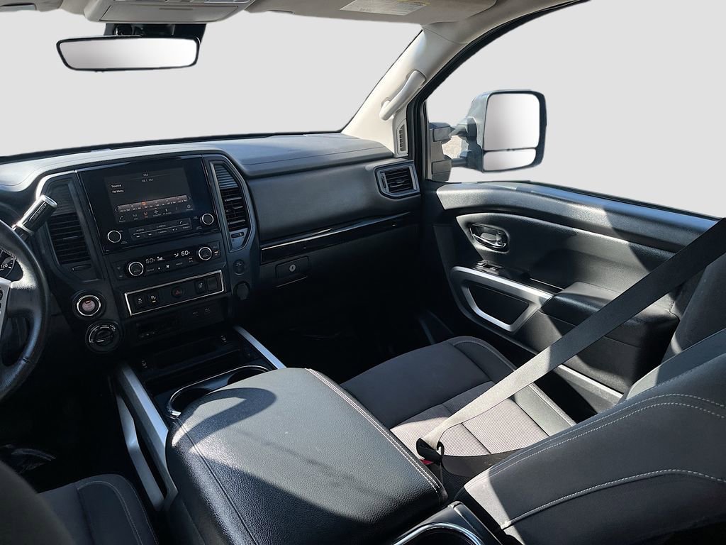 Used 2024 Nissan Titan SV w/ SV Convenience Package image 22