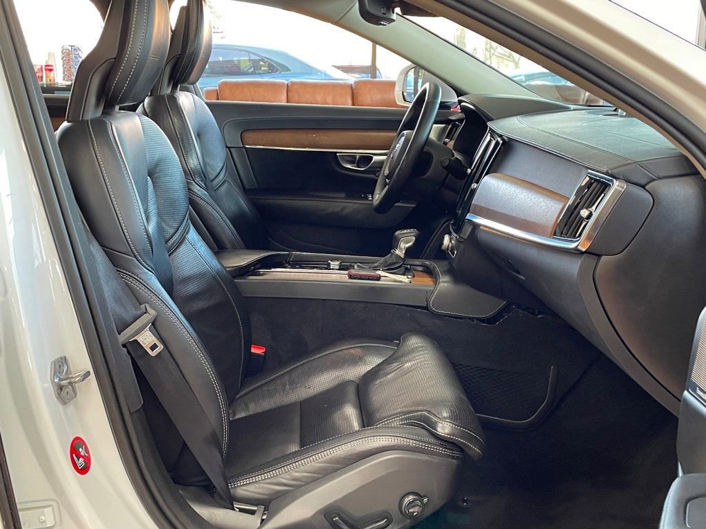 Used 2018 Volvo S90 T6 Inscription w/ Convenience Package image 21