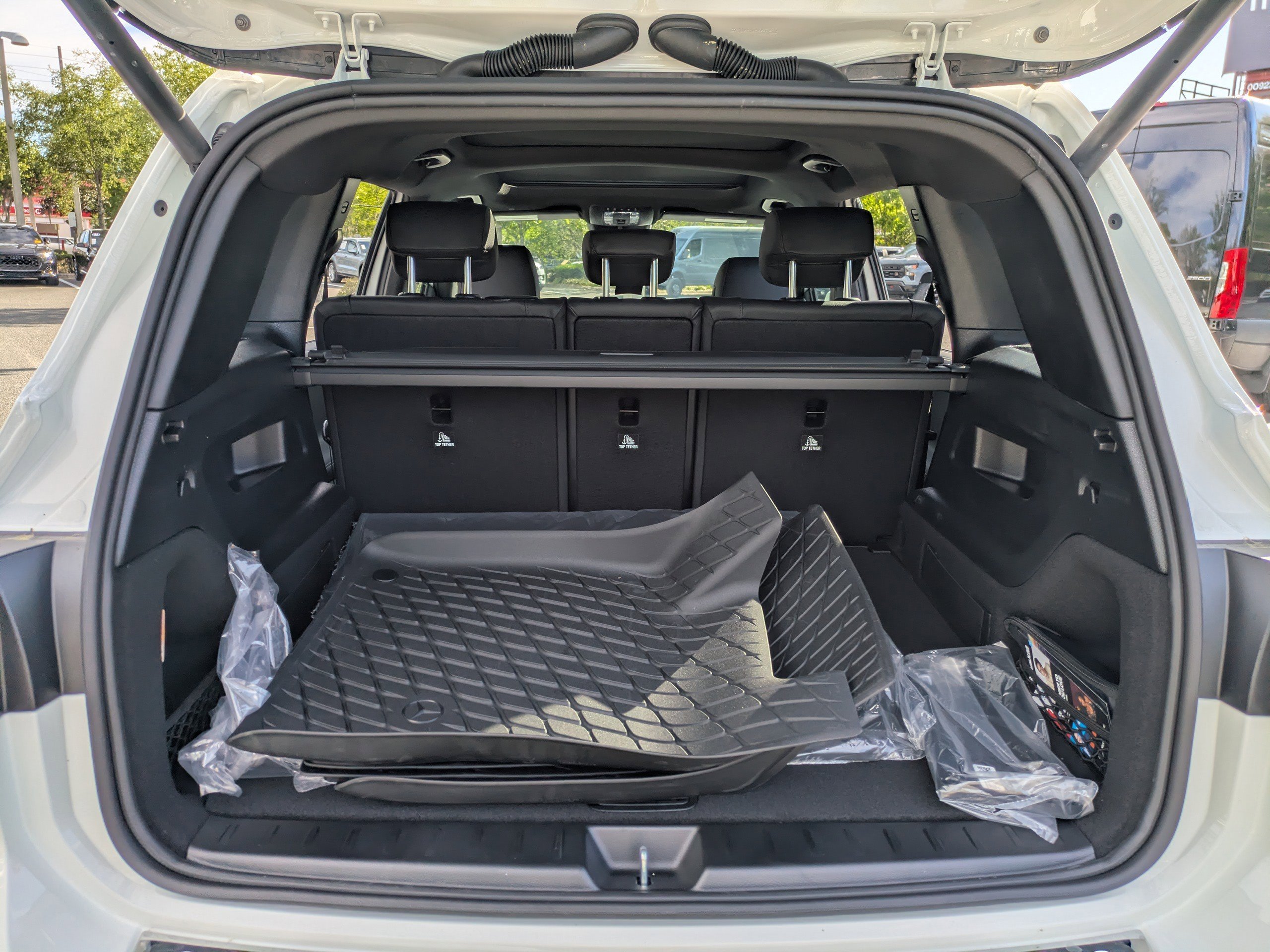 New 2026 Mercedes-Benz GLB 250 4MATIC image 12