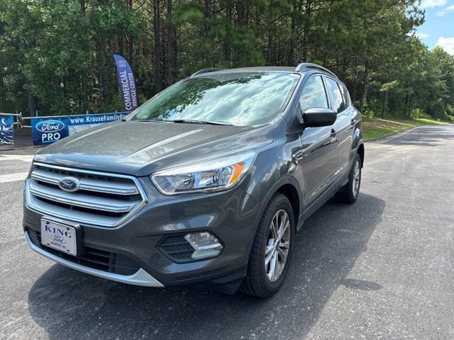 Used 2018 Ford Escape SE w/ SE Sync 3 Package AWD/4WD image 3