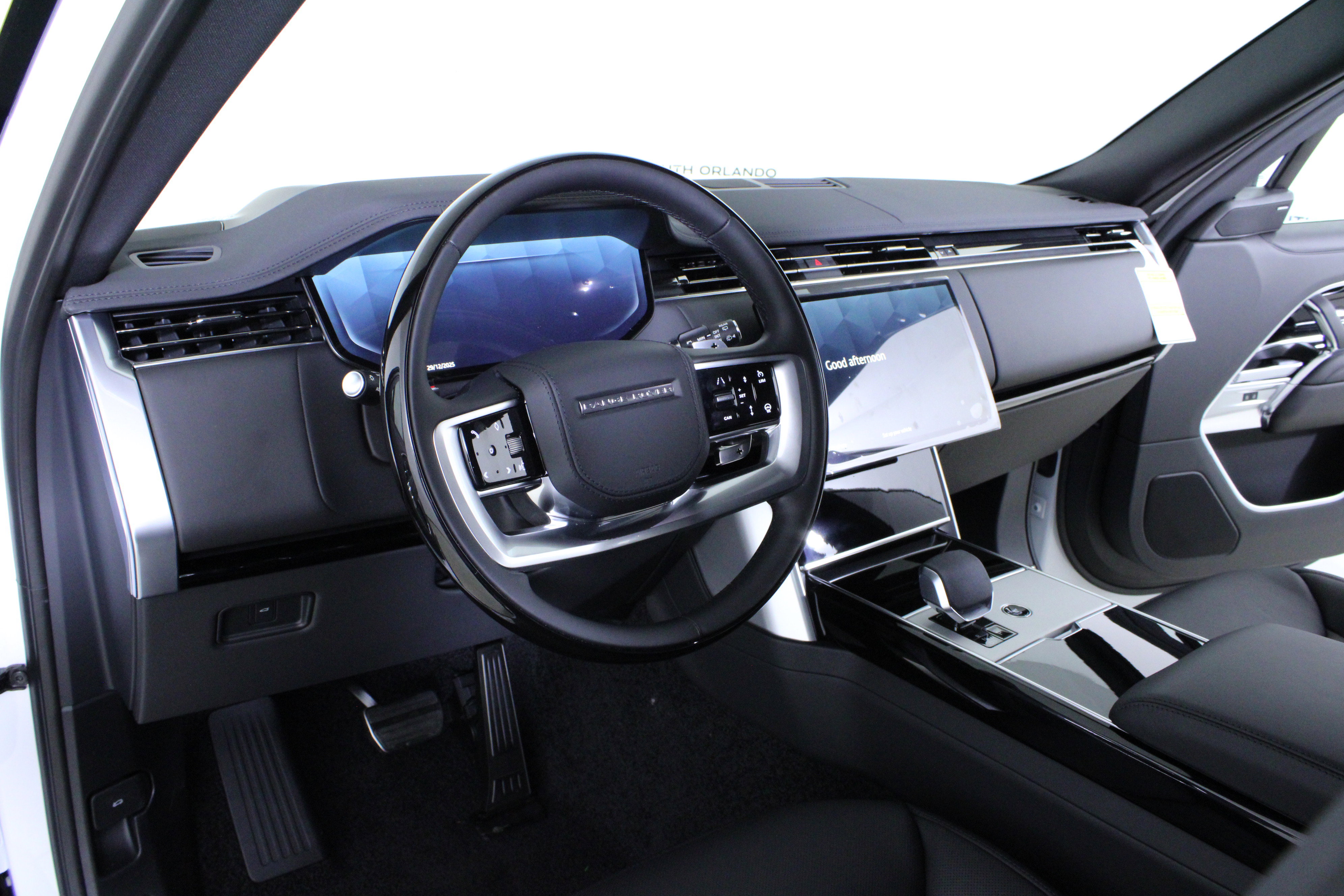 New 2026 Land Rover Range Rover Long Wheelbase SE image 16