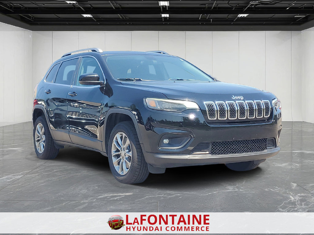 Used 2019 Jeep Cherokee Latitude Plus AWD/4WD image 3