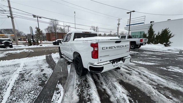 Used 2022 Chevrolet Silverado 1500 RST w/ Convenience Package II image 6