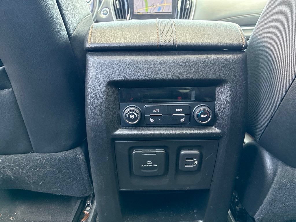 Used 2018 Chevrolet Traverse Premier w/ Driver Confidence II Package FWD image 29