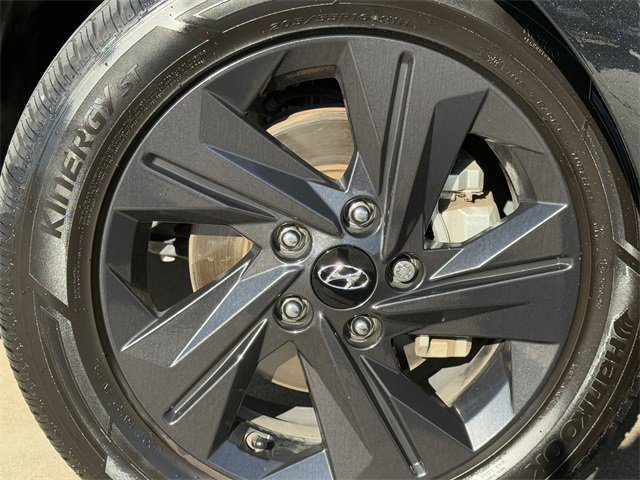 Used 2023 Hyundai Elantra SEL image 8