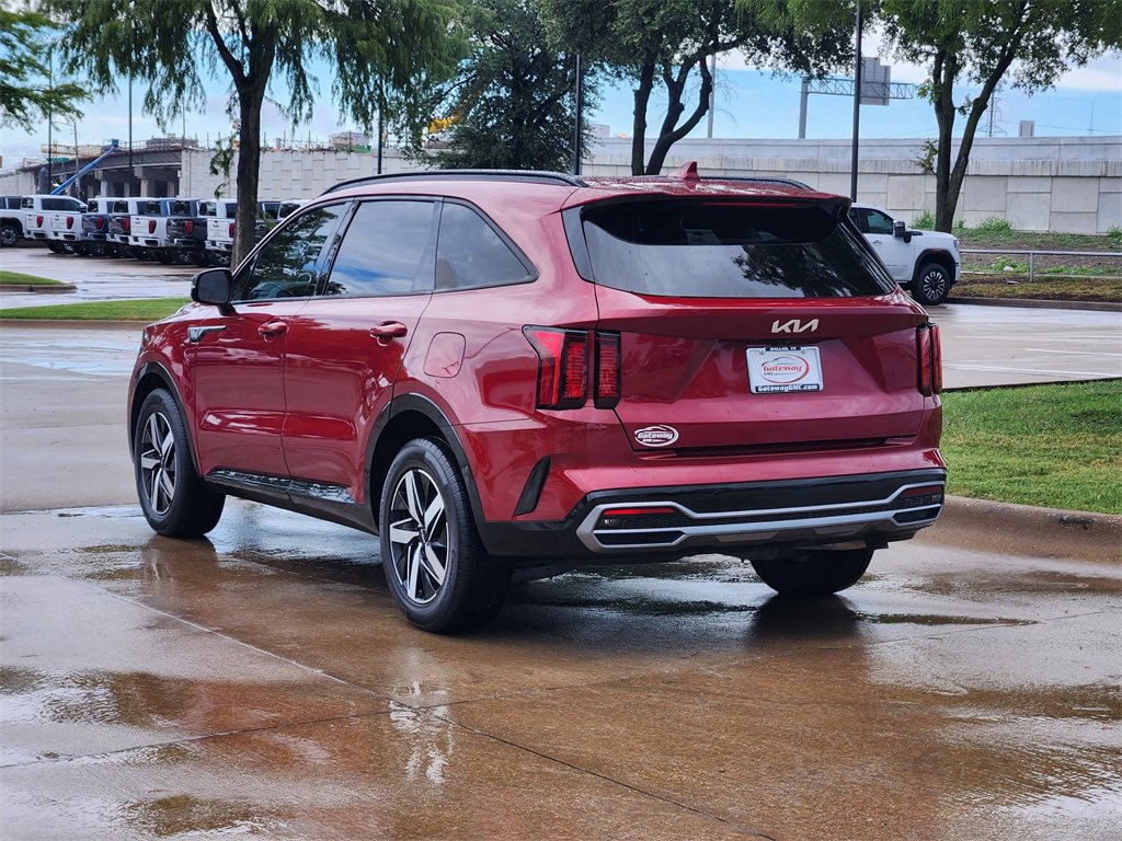Used 2023 Kia Sorento EX w/ Panoramic Sunroof Package image 5