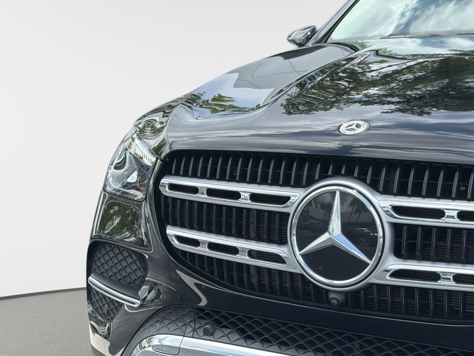 Used 2024 Mercedes-Benz GLE 350 4MATIC w/ Winter Package image 11
