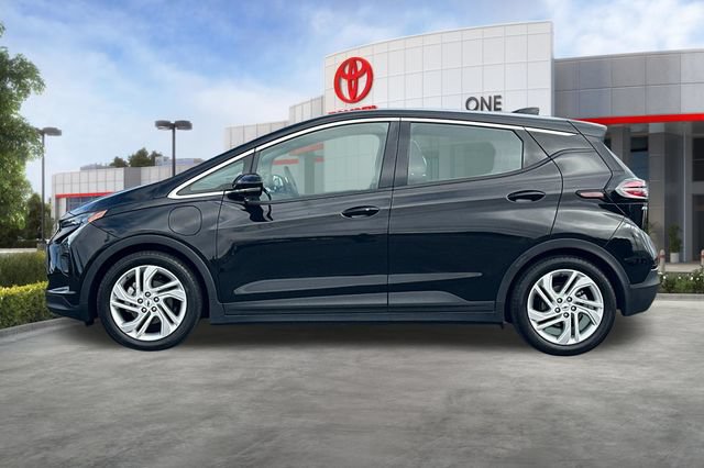 Used 2023 Chevrolet Bolt LT FWD image 8