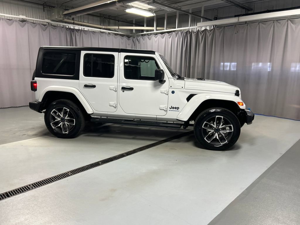 Used 2024 Jeep Wrangler Unlimited w/ Convenience Group image 8