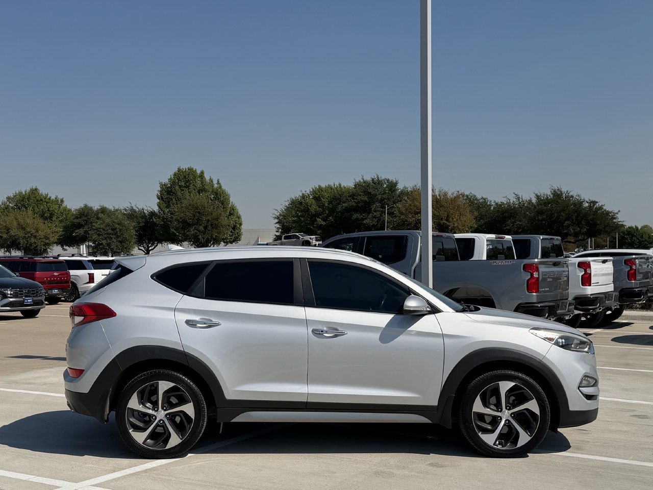 Used 2017 Hyundai Tucson Limited w/ Cargo Package AWD/4WD image 3