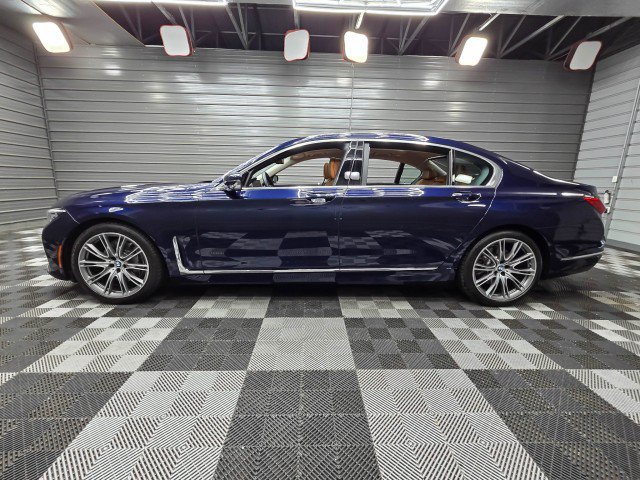 Used 2022 BMW 740i xDrive w/ Premium Package AWD/4WD image 8