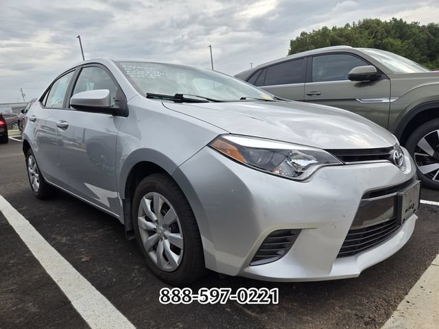 Used 2016 Toyota Corolla LE FWD image 9