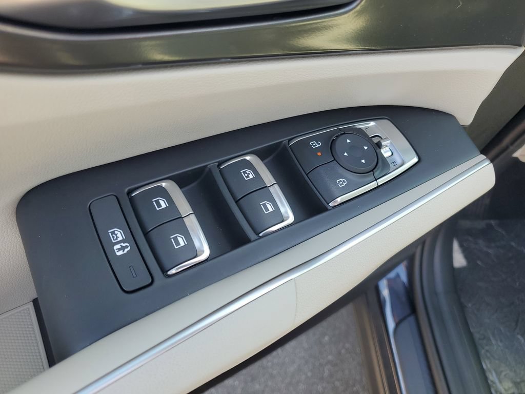New 2026 Kia Sorento S w/ S Panoramic Sunroof Package FWD image 9