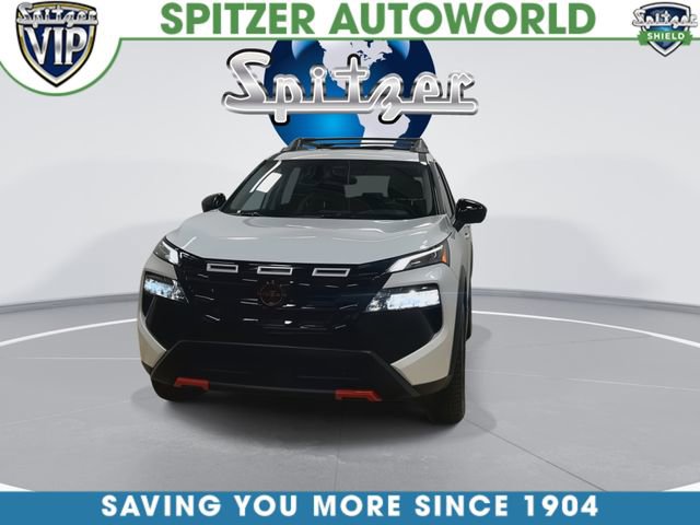 Used 2025 Nissan Rogue SV AWD/4WD image 7