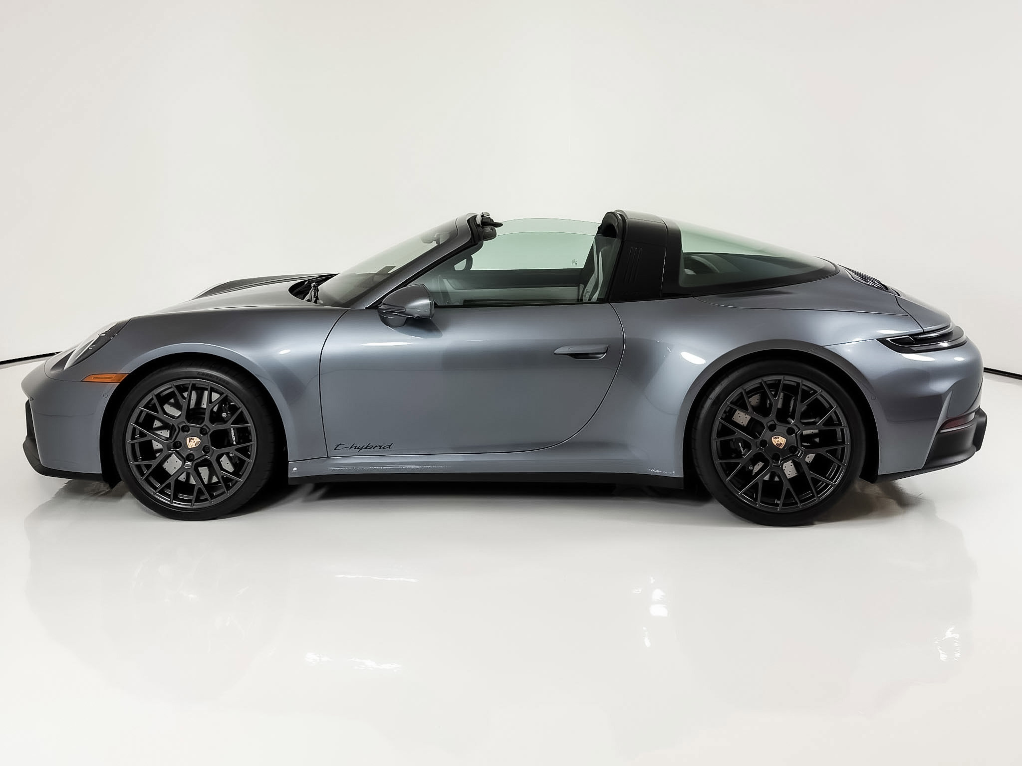 Used 2026 Porsche 911 Targa 4 GTS image 2