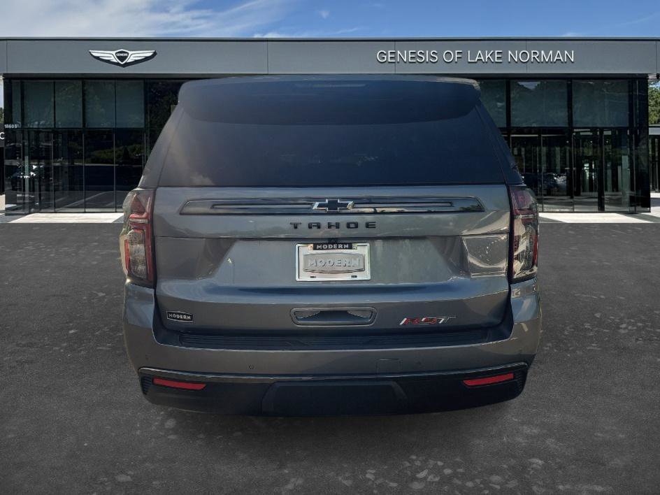 Used 2022 Chevrolet Tahoe RST w/ Luxury Package AWD/4WD image 8
